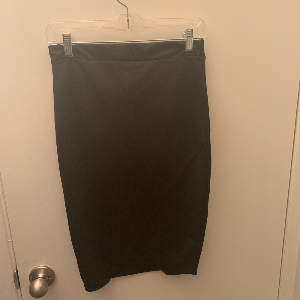 Black tulip skirt
